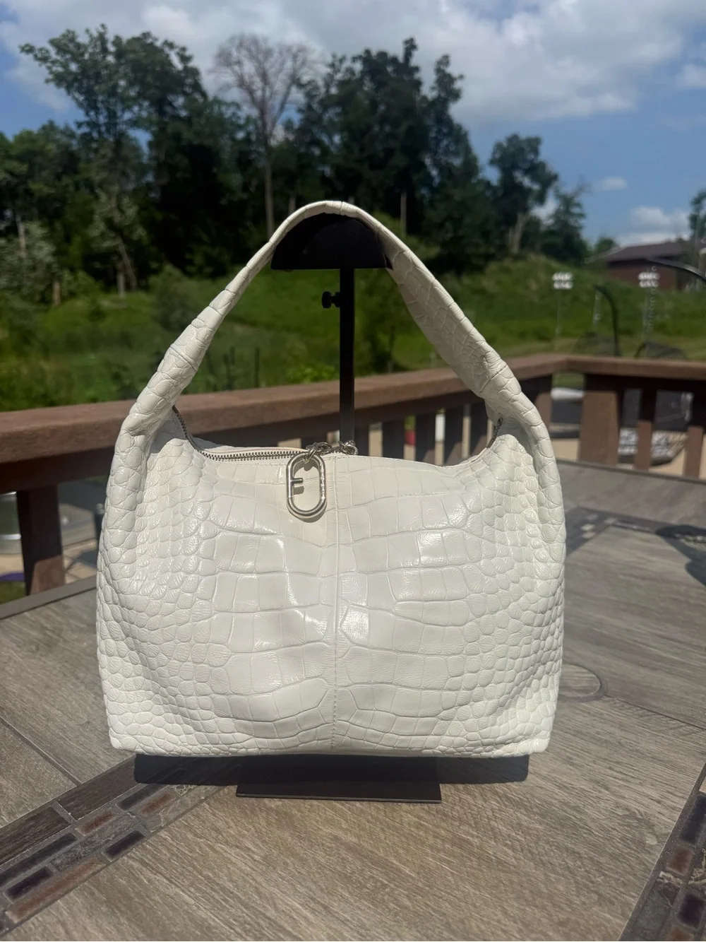 EUC Furla Ginger Hobo Bag in croc-embossed leather - Picture 3 of 12